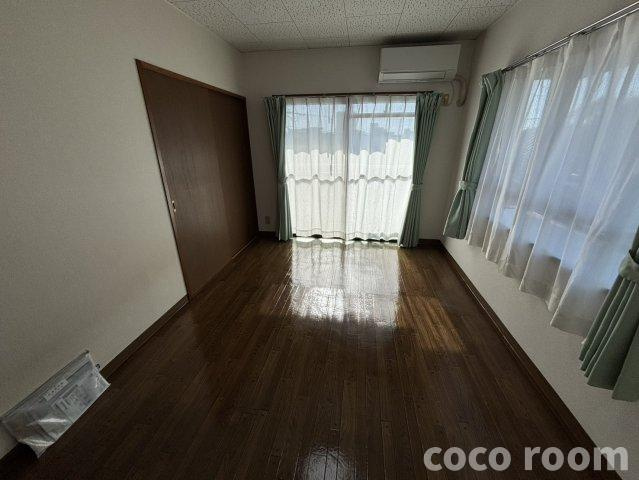 メゾン・オーガストの居間・リビング