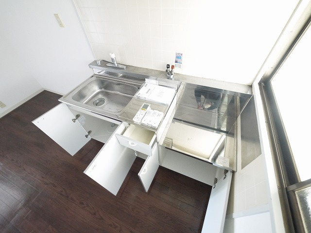 エスポワール俵口（985-1）のキッチン|コンパクトなキッチンで掃除もラクラク