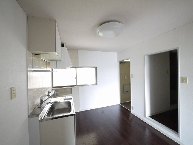 エスポワール俵口（985-1）の居間・リビング|ゆったりとした居間です