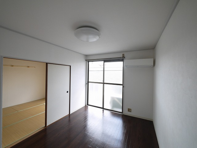 エスポワール俵口（985-1）の洋室|ゆったりした洋室です