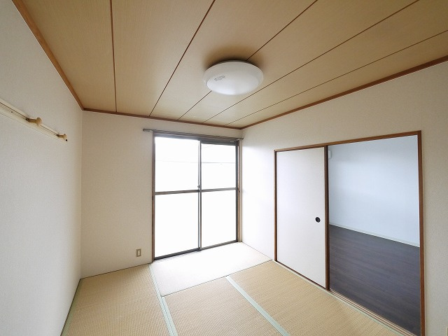 エスポワール俵口（985-1）の和室|和室があれば、来客や子供用のスペースとして活躍します