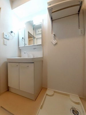 【洗面所】 | ココ・クレール | 広い洗面スペース