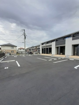 【駐車場】 | ココ・クレール | 駐車スペースもあります