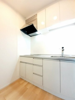 【キッチン】 | ココ・クレール | コンパクトなキッチンで掃除もラクラク