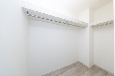 【その他】 | ライフフィールド土師町2丁Ⅲ | 【EVコンセント】電気自動車用のコンセントも備えております。環境に優しいEV車へのお乗り換えも安心。（同仕様の設備）