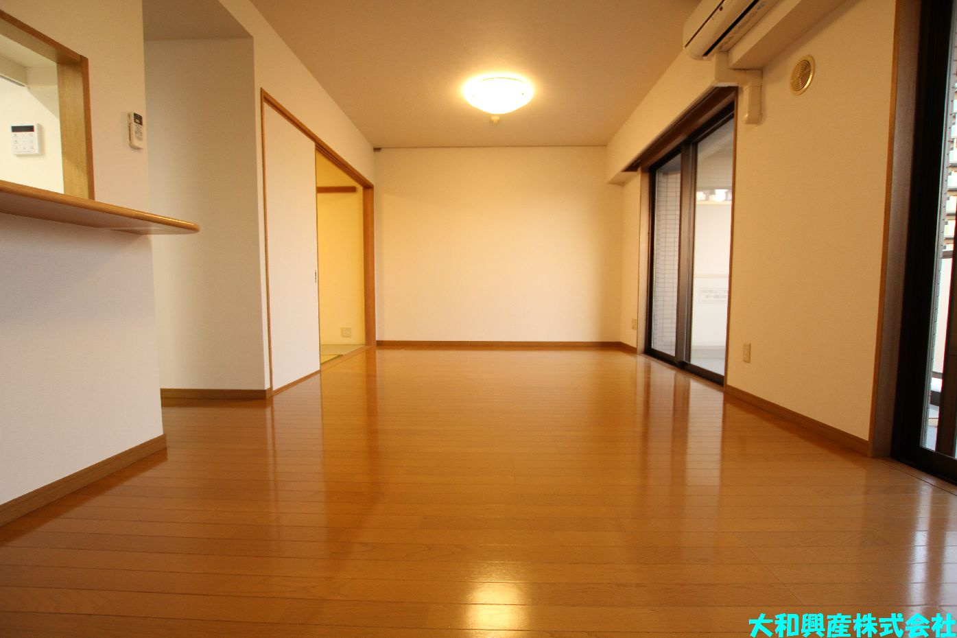 YMレジデンス相模大野の居間・リビング