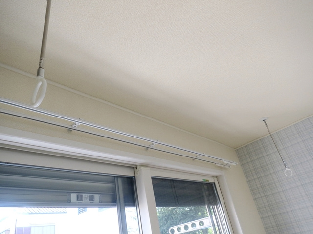 Ｋハイムの設備|室内干し用の金具です!