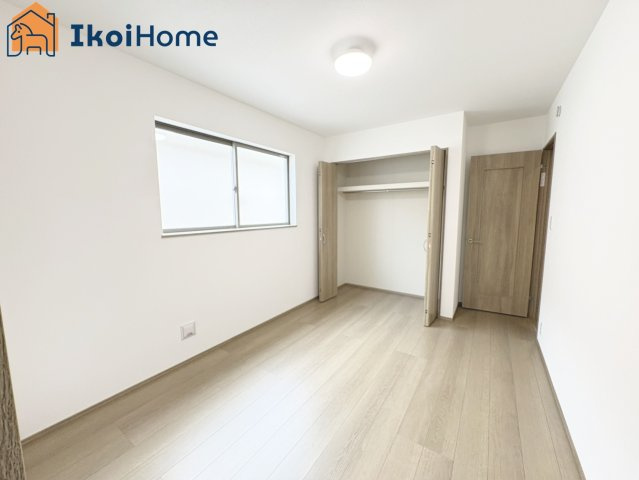 明石市二見町東二見全5棟B号棟　新築戸建の内装|【ホームページに現地動画掲載中】●年中無休：当日予約可●2面室採光で明るい2F洋室です♪