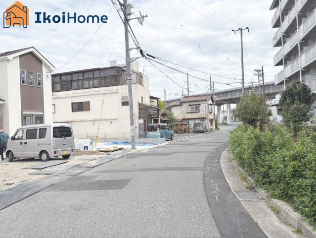明石市二見町東二見全5棟B号棟　新築戸建の前面道路含む現地写真|【ホームページに現地動画掲載中】●年中無休：当日予約可●平日や夜間もご案内可能。臨機応変に対応します