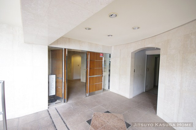 【エントランス】