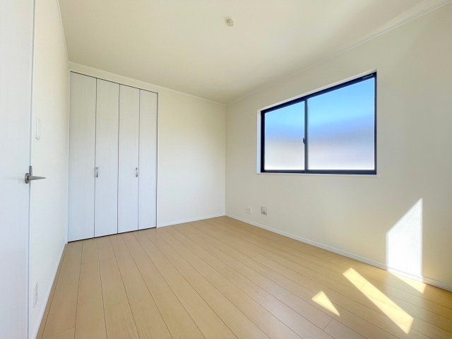 吉川市平沼1丁目　新築戸建　全2棟　A号棟の洋室|同施工会社の参考写真になります。