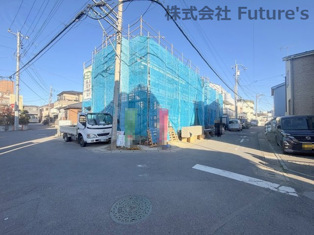 吉川市平沼1丁目　新築戸建　全2棟　A号棟の前面道路含む現地写真|前面道路含む現地写真です。