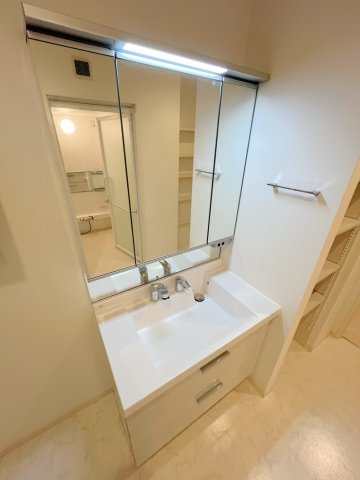 ｈｅｌｉａｎｔｈｅ南幸町の独立洗面台