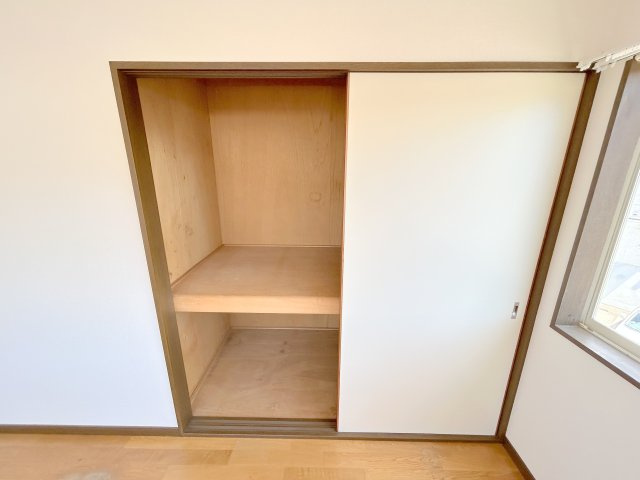 三郷町立野南3丁目戸建の収納