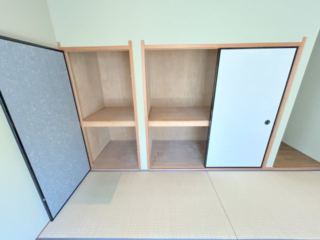 三郷町立野南3丁目戸建の収納