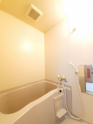 【浴室】 | 明山 | コンパクトで使いやすいお風呂です