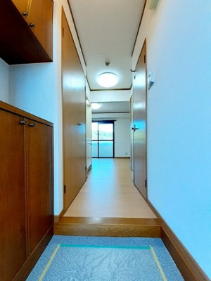 【玄関】 | 明山 | 収納もある玄関です