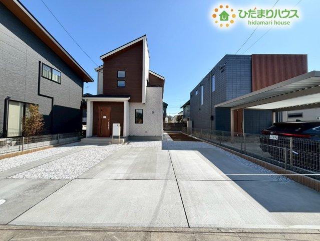 深谷市国済寺　新築一戸建て　ブルーミングガーデン　01の駐車場