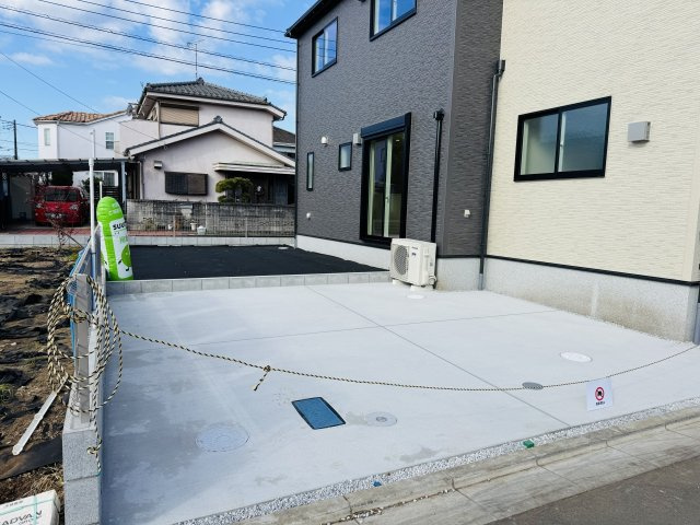 八王子市　川口町　新築一戸建て　２３ー３期の駐車場|～並列2台駐車可能カースペース～