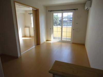 【居間・リビング】 | ラ・トゥール・フェリシア | 居間です