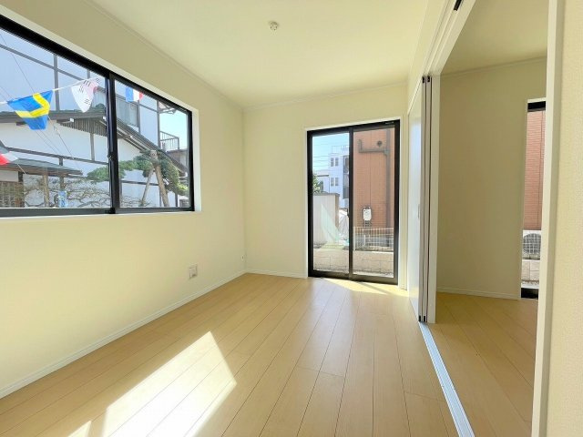 吉川市平沼1丁目　新築戸建　全2棟　B号棟の洋室|同施工会社の参考写真になります。