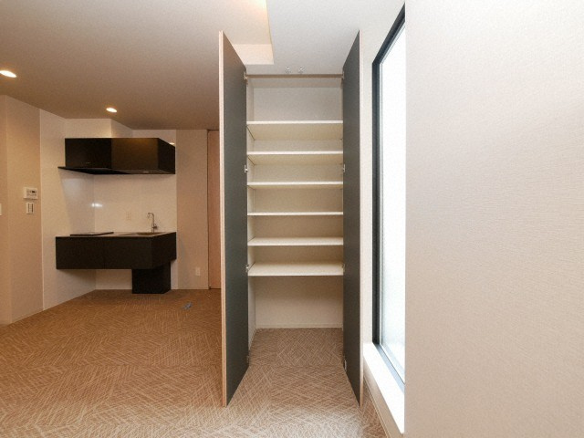 リエゾンコート弁天町の収納