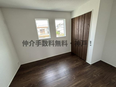 【洋室】 | 明石市松が丘3丁目　新築戸建2号棟　仲介手数料無料！ | 広々とした洋室です