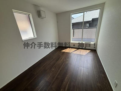 【洋室】 | 明石市松が丘3丁目　新築戸建2号棟　仲介手数料無料！ | 個人の部屋や寝室として使える洋室です