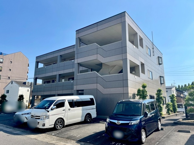 リバーホーム桜作の駐車場