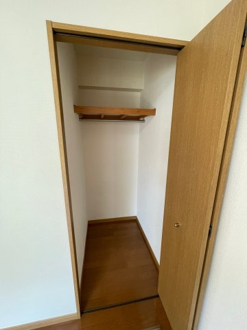 エイトピア成田東 101号室の収納|洋室収納
