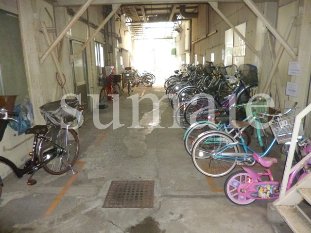 三家第２ビルのその他共用部分|敷地内専用駐輪場有り！！