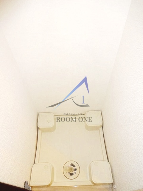 メイクスデザイン南青山の設備|洗濯機置き場です。