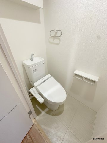 セイワパレス京町堀　仲介手数料無料のトイレ