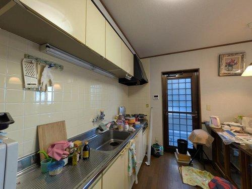 伊豆の国市　富士見ニュータウンのキッチン