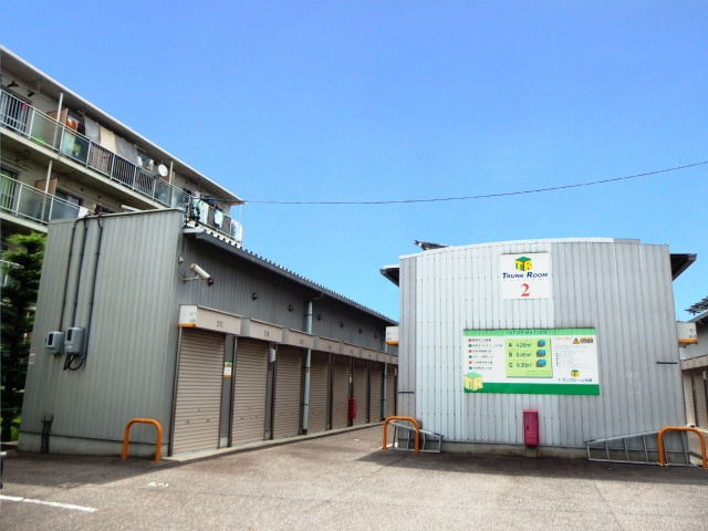 岡崎市東大友町字松花の倉庫