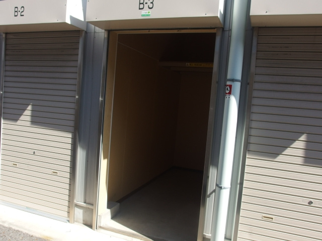 岡崎市東大友町字松花の倉庫のその他