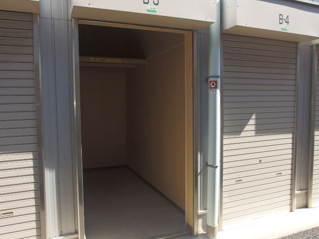 岡崎市東大友町字松花の倉庫のその他