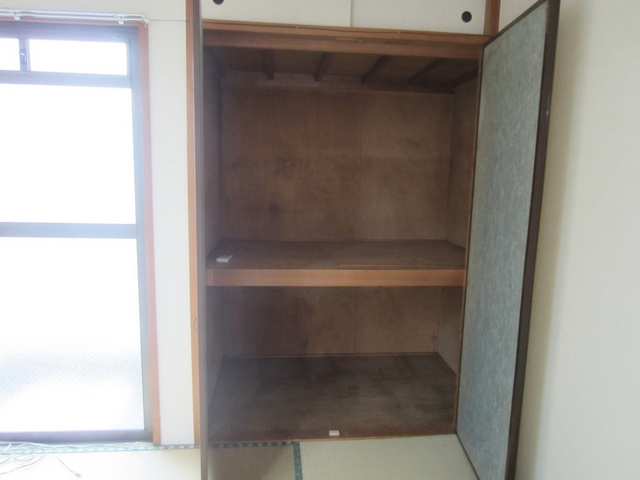 なり駒第３ビルの収納|和室の居室には１間の収納完備となっております！
