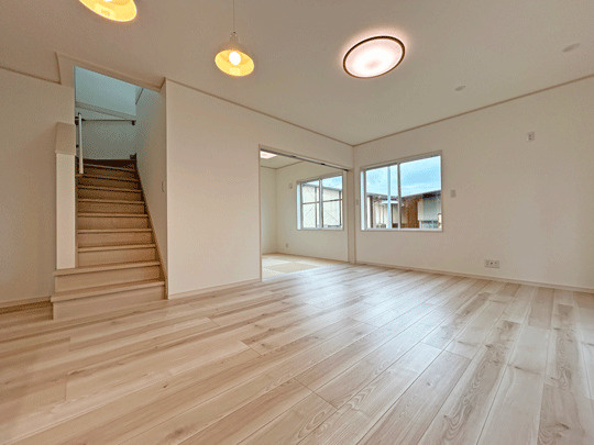 宮城野区白鳥の居間・リビング