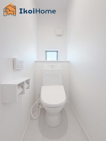 明石市二見町東二見全5棟Ｄ号棟　新築戸建の洗面所|◆同社施工例◆畳２枚分の一般的な洗面室です。追加で収納棚等を付けると大変便利です。