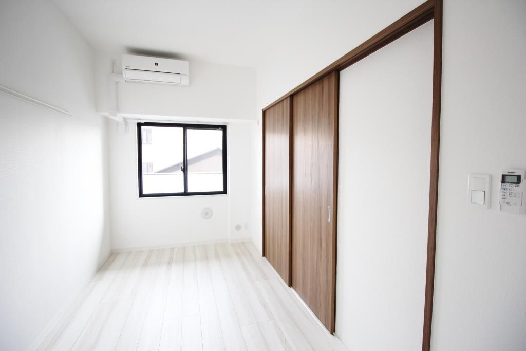 イート　アパートメント　ヴェリタスの寝室