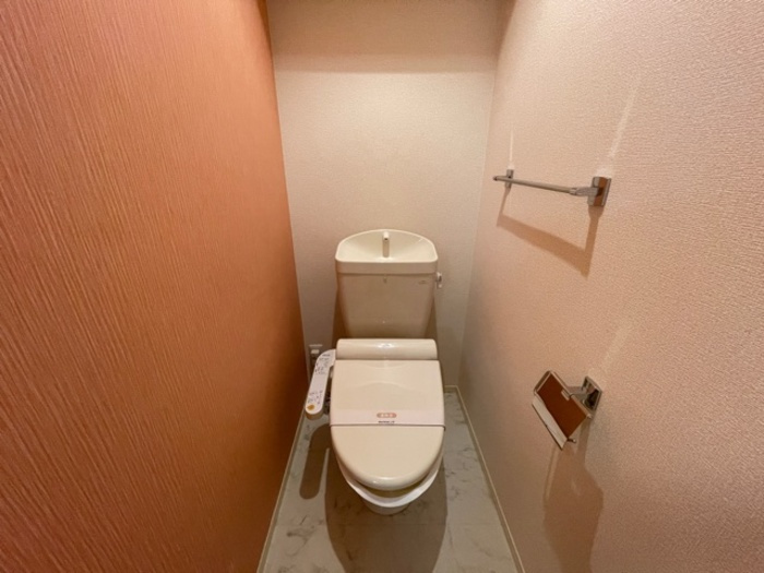 ローザ フェリーチェのトイレ|温水洗浄暖房便座