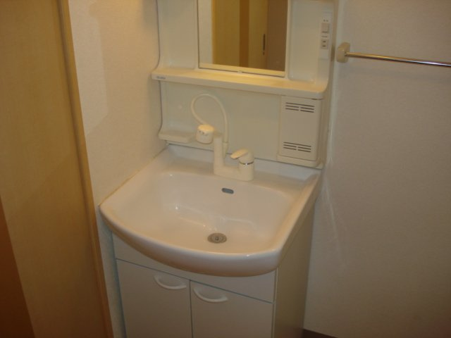 ルトゥールの洗面所|洗髪洗面化粧台（イメージ）