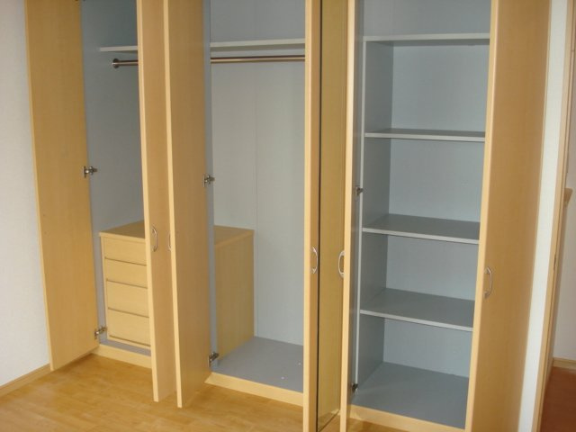 ルトゥールの収納|クローゼット（イメージ）