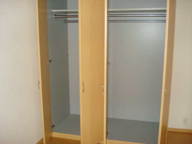 ルトゥールの収納|クローゼット（イメージ）