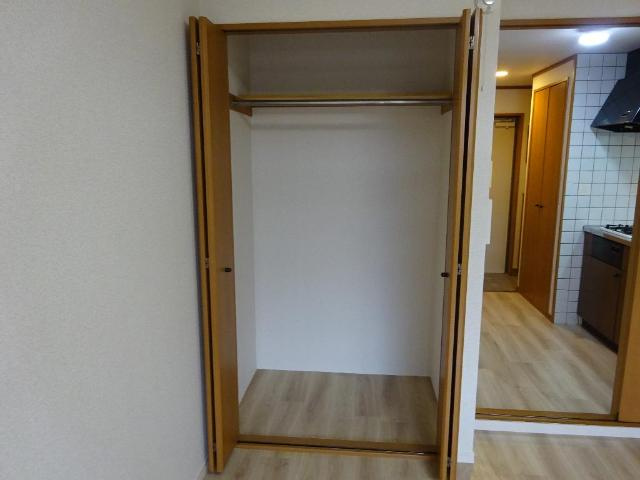 コーポエクセル２の収納|クローゼット（イメージ）