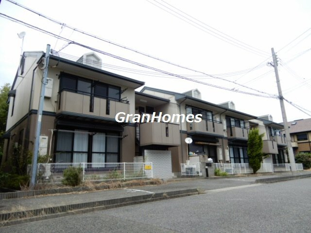 エステート塩屋山手　B棟の外観