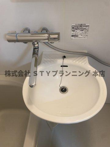 仲介手数料０円！クレベール庄内緑地の洗面所