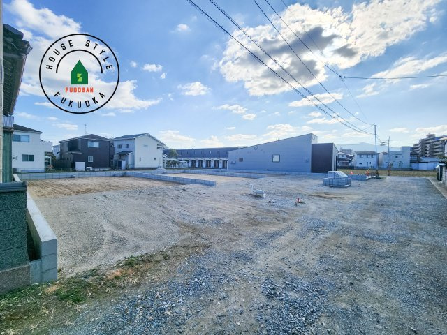 糸島市前原北2丁目第1-3棟（1号棟）の前面道路含む現地写真|見学の時間などお気軽にお問い合わせ下さい。