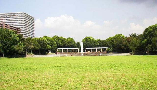 大田区立平和の森公園まで2015m